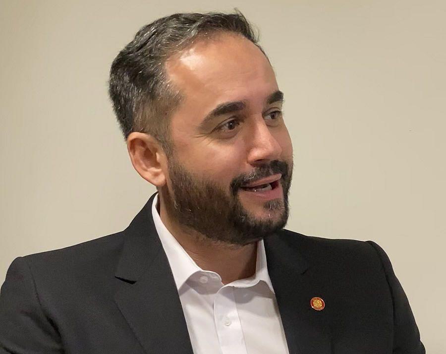 Durante entrevista, advogado Luiz Paulo fala do respeito às prerrogativas das advogadas