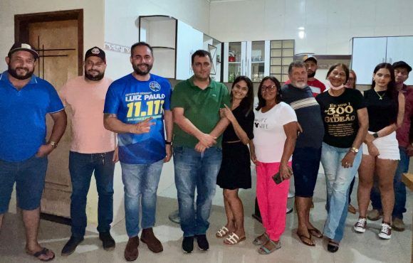Em Jaru, Luiz Paulo conversa com apoiadores e ouve a população
